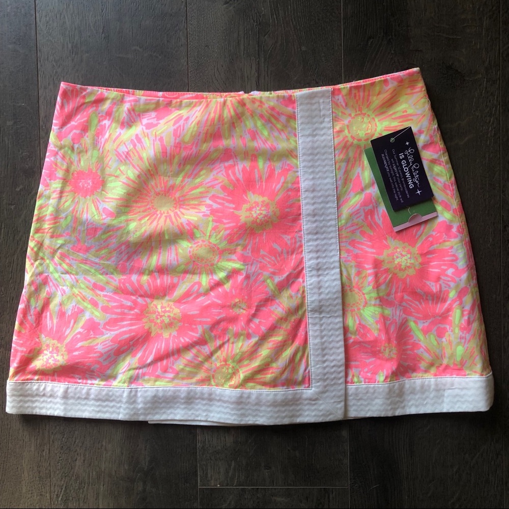 Lilly Pulitzer Skort - Picture 2 of 7